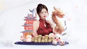新主场！拉什福德展示巴萨球衣，他面前是新诺坎普模型